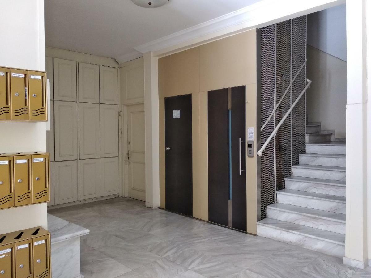 Metro Apartment Szaloniki Kültér fotó